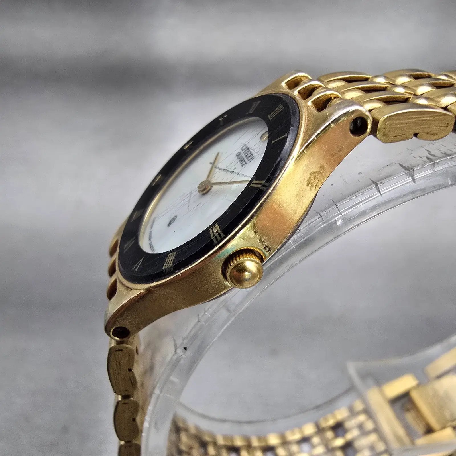 Citizen CQ Watch Women 21mm MOP Dial Two Tone Round 2200-229207 New Battery VTG2
