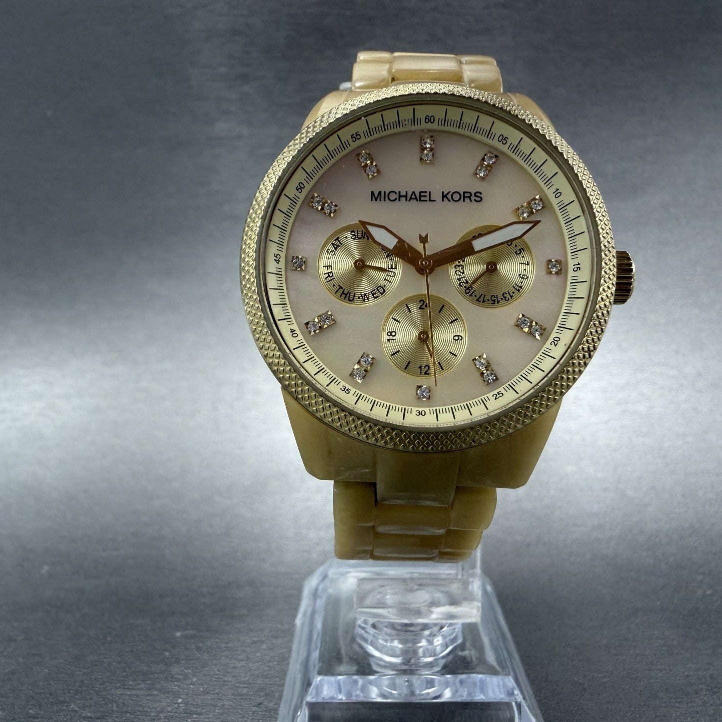 Michael Kors Jet Set Watch Women 37mm MOP Dial Gold Tone Daydate MK-5039 NewBatt5