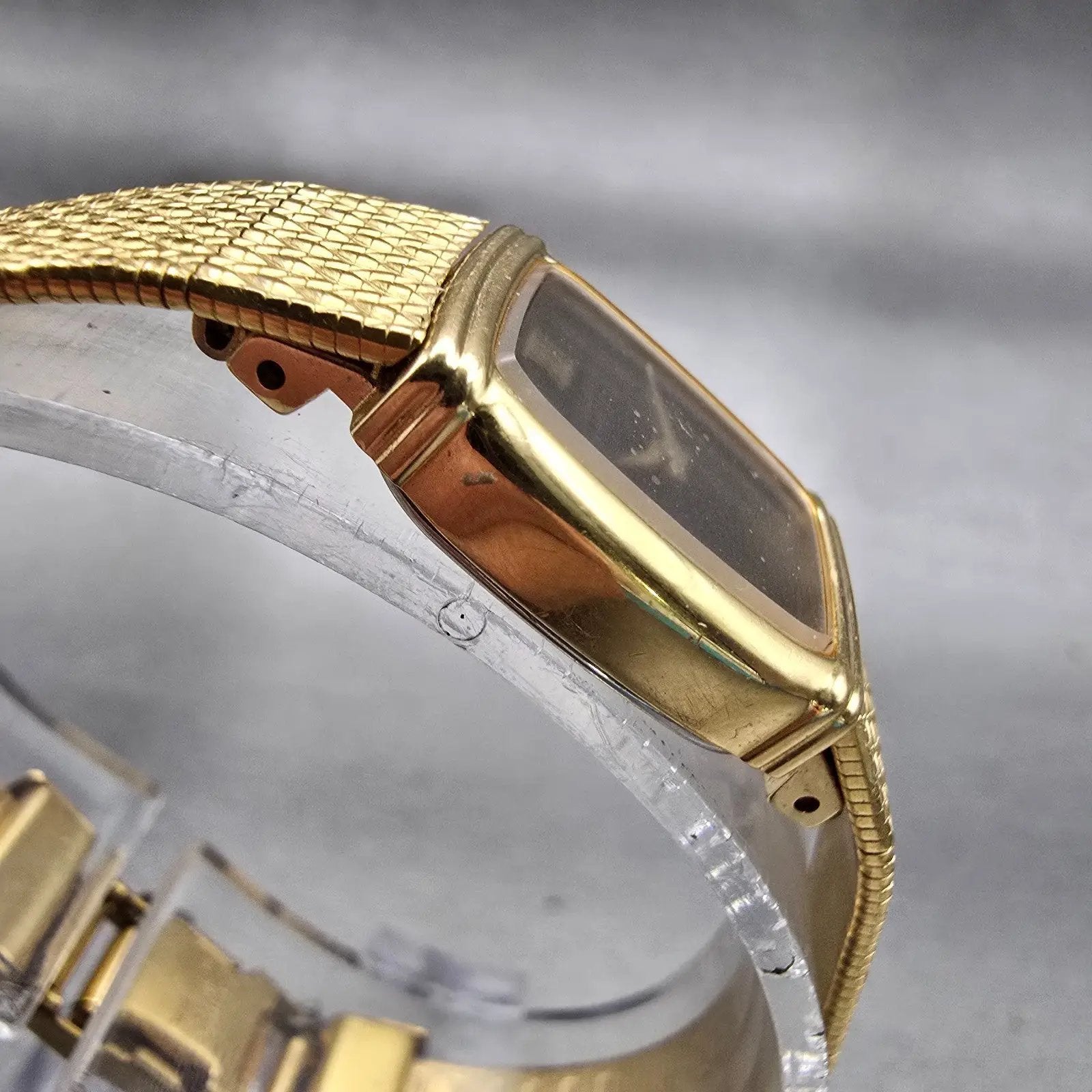 Seiko Watch Women 15mm Black Dial Gold Tone Rectangle 4N00-5060 New Battery VTG3