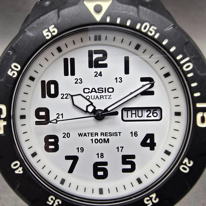 Casio Dive Watch Men 43mm White Dial Black Tone Round Daydate MRW-200H New BattL1
