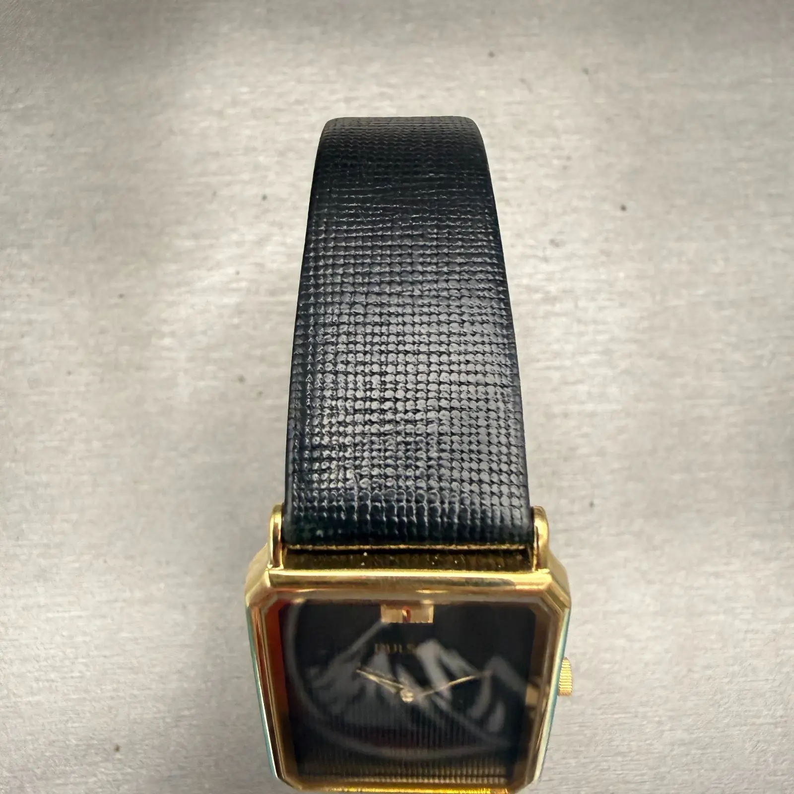 Seiko Pulsar Watch Men 25mm Black Dial Gold Tone Rectangle V800-5000 New Battery4