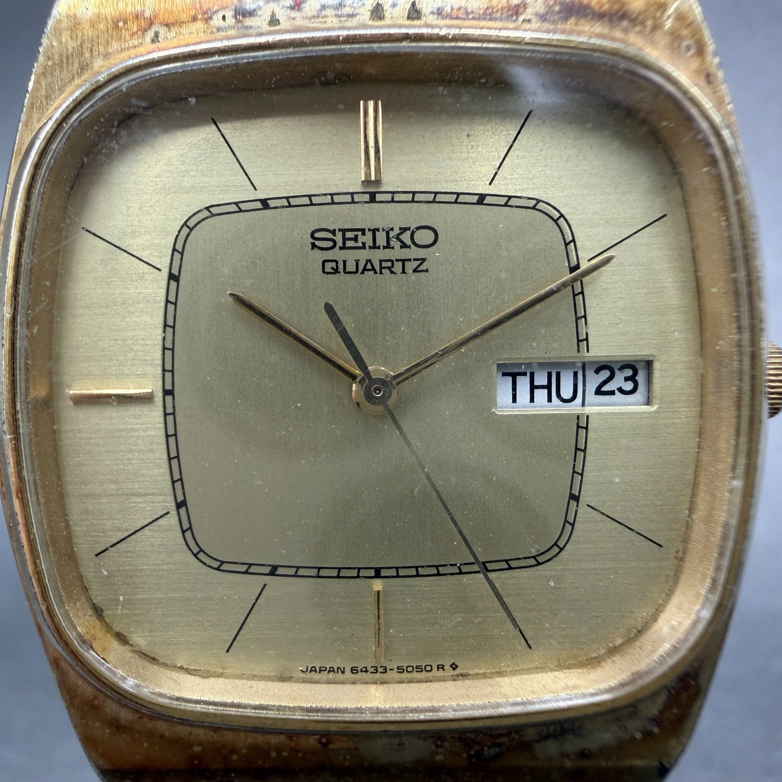 Seiko Tank Watch Men 32mm Champagne Dial Gold Tone Daydate 6433-5030 New Battery1