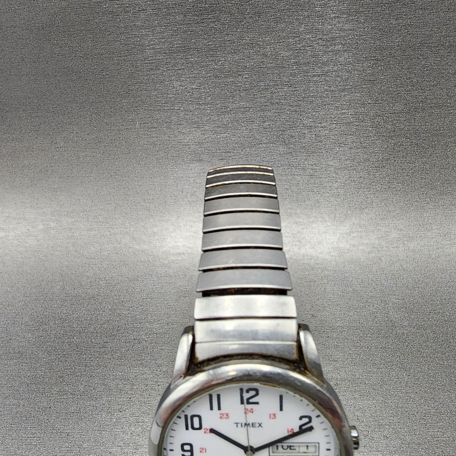 Timex Indiglo Easy Reader Watch Men 35mm White Dial Silver Tone Daydate New Batt4