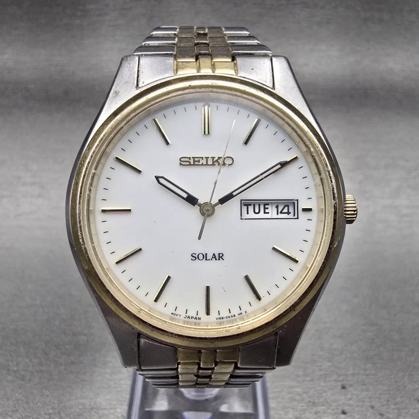 Seiko Solar Watch Men 37mm White Dial Two Tone Daydate Round V158-0AA0 Works0
