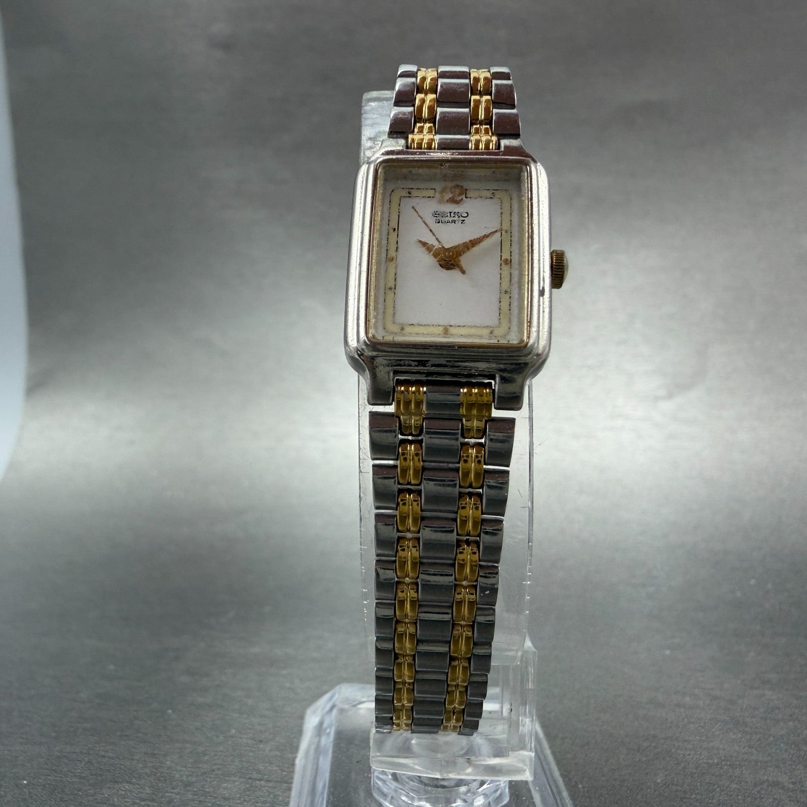 Seiko Tank Watch Women 18mm White Dial Two Tone Rectangle V401-5129 New Batt H2W5