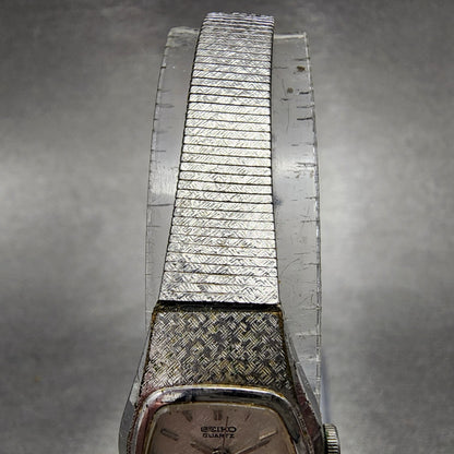 Seiko Watch Women 17mm Silver Dial Silver Tone Hexagon 4N01-5021 New Battery