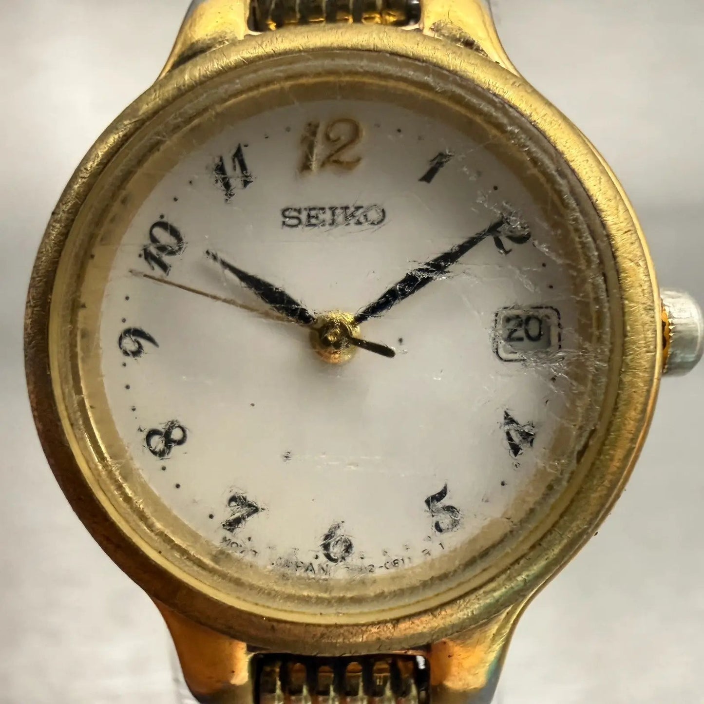 Seiko Watch Women 23mm White Dial Gold Tone Date Round 7N82-0228 New Battery VTG1