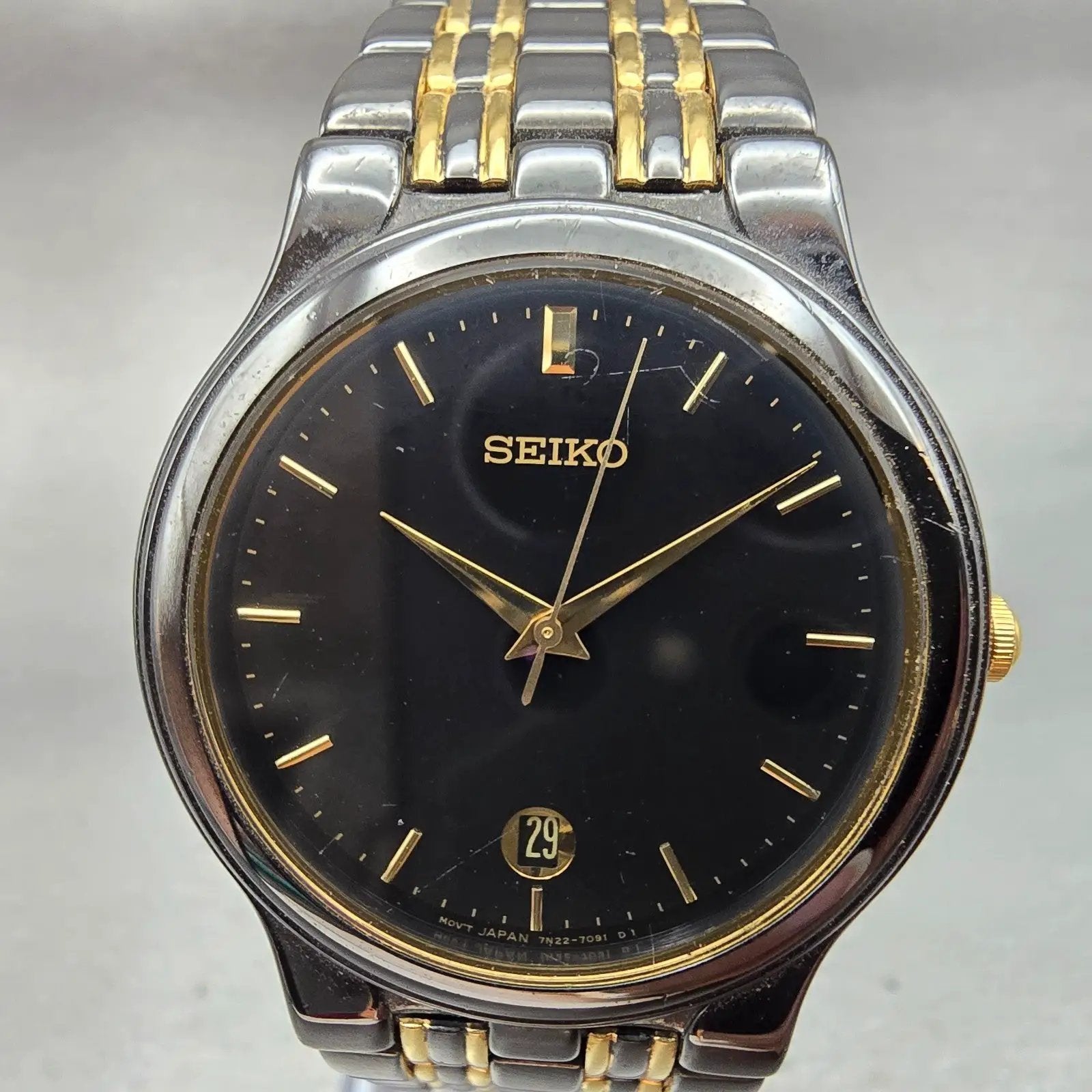 Seiko Watch Men 34mm Black Dial Black &Gold Date Round 7N22-7041 New Battery VTG1