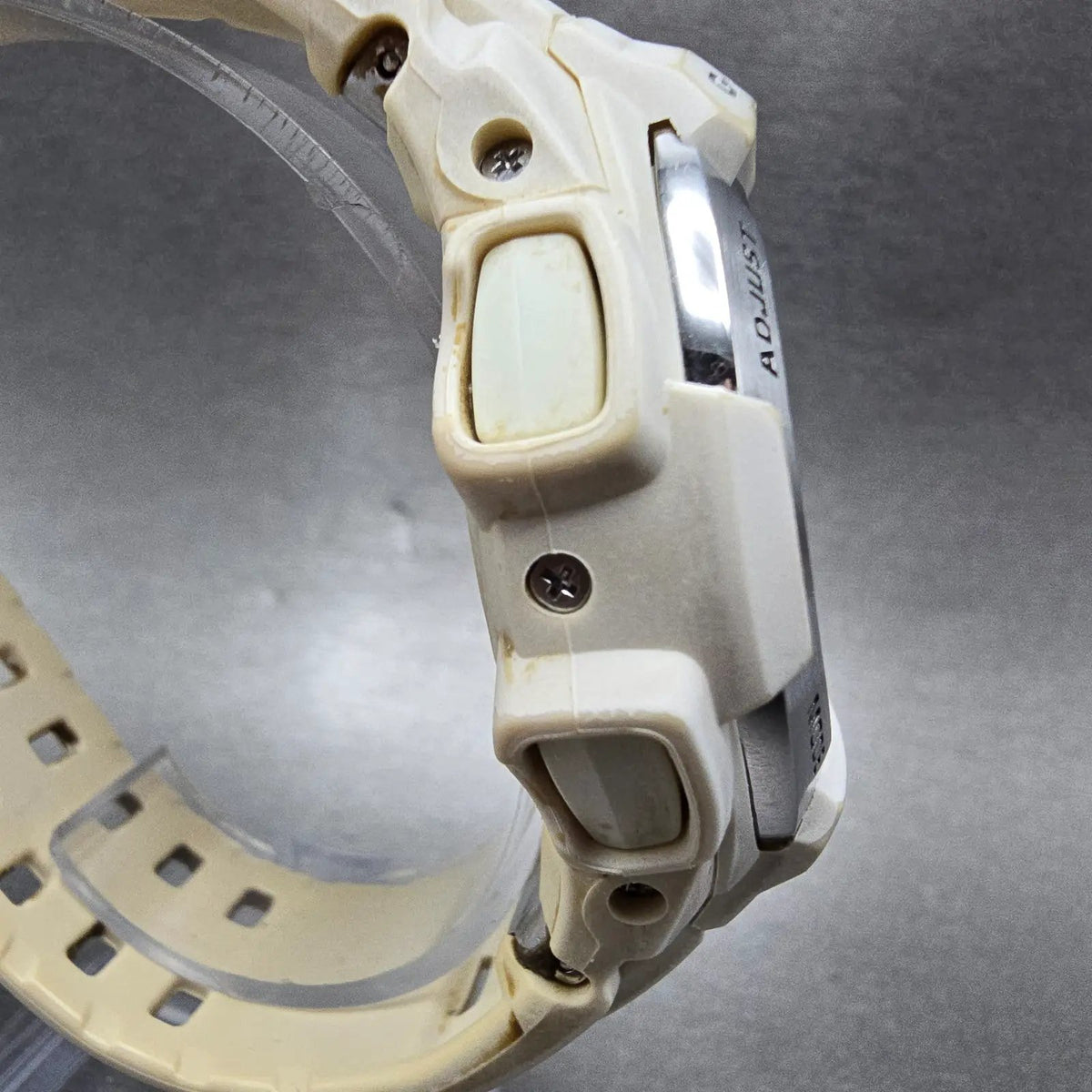 Casio G-Shock GW-M850 Watch Men 42mm White Alarm Chronograph Digital Solar RunsK3