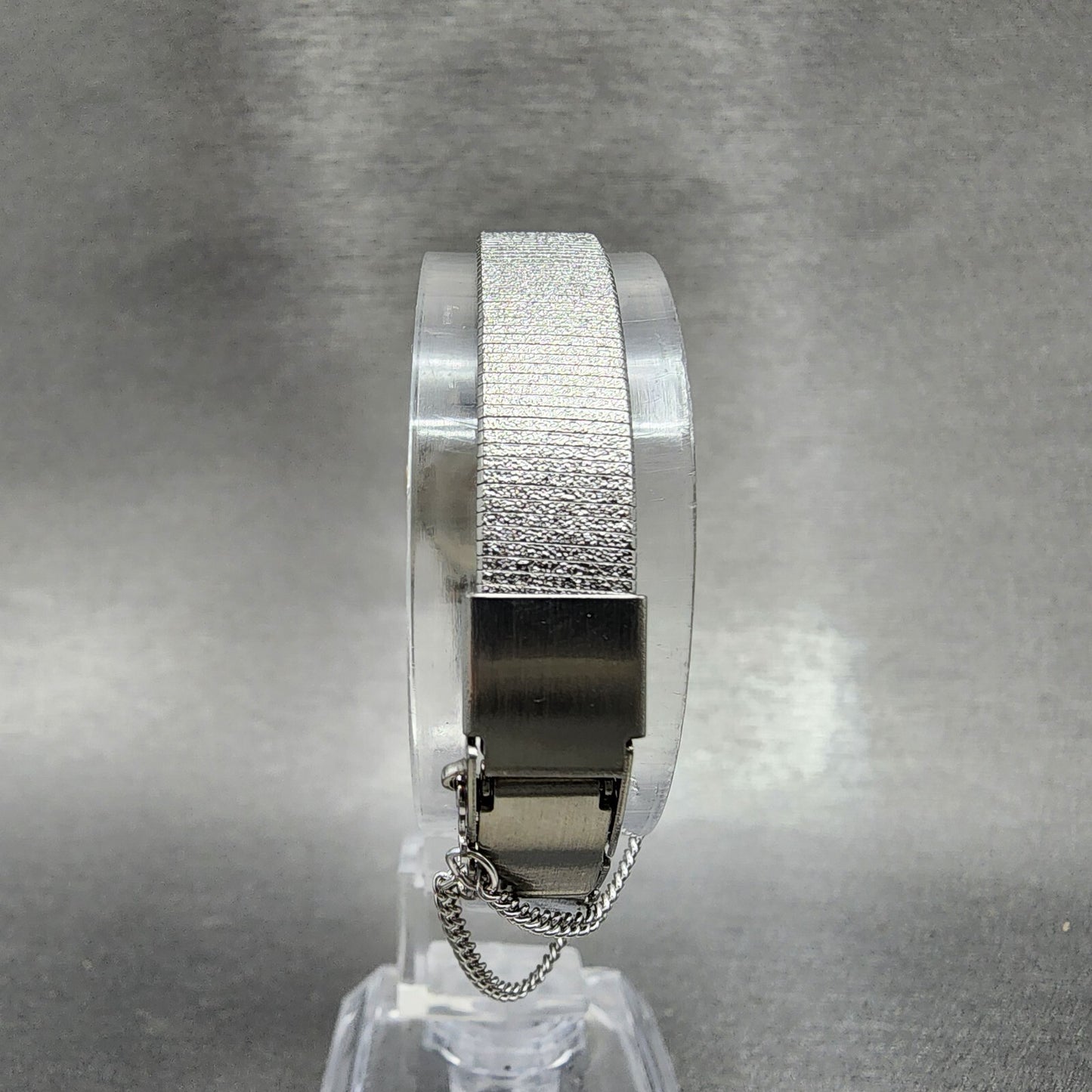 Seiko Watch Women 20mm Champagne Dial Silver Tone Diamond Markers New Battery6