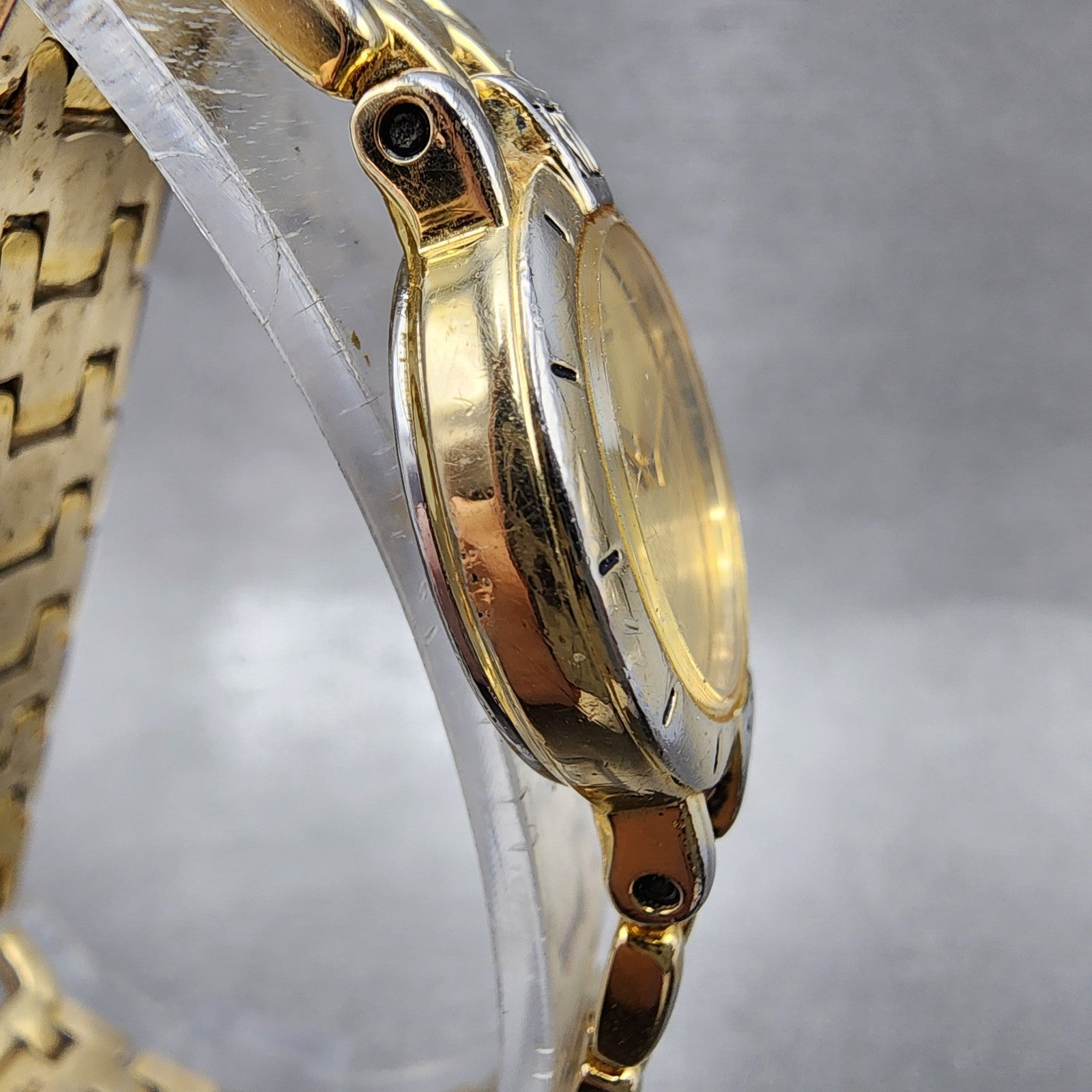 Citizen Elegance Watch Women 22mm Champagne Dial Gold Tone Round New Battery3