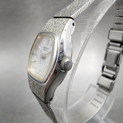 Seiko Watch Women 17mm Silver Dial Silver Tone Hexagon 4N01-5021 New Battery
