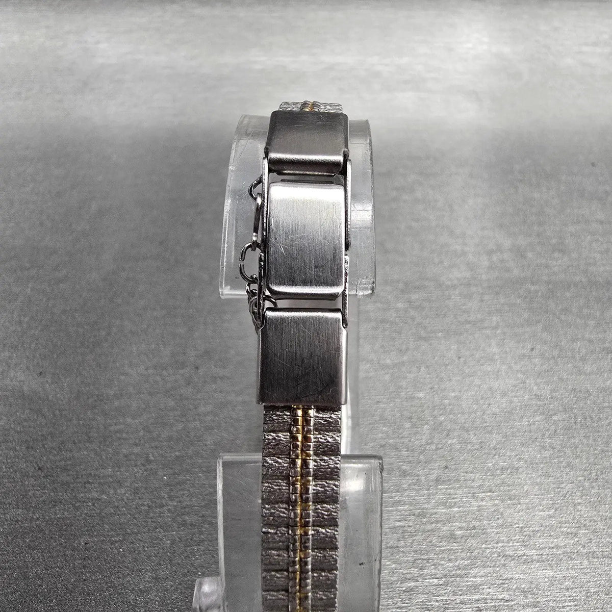 Seiko Watch Women 12mm White Dial Two Tone Rectangle 2E20-6319 New Battery Jp347