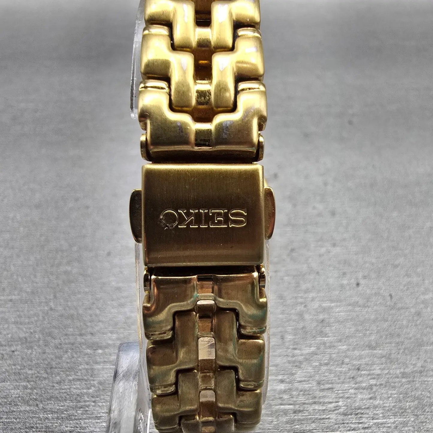 Seiko Watch Women 26mm Champagne Dial Gold Tone Date Round 7N82-0599 New Battery7