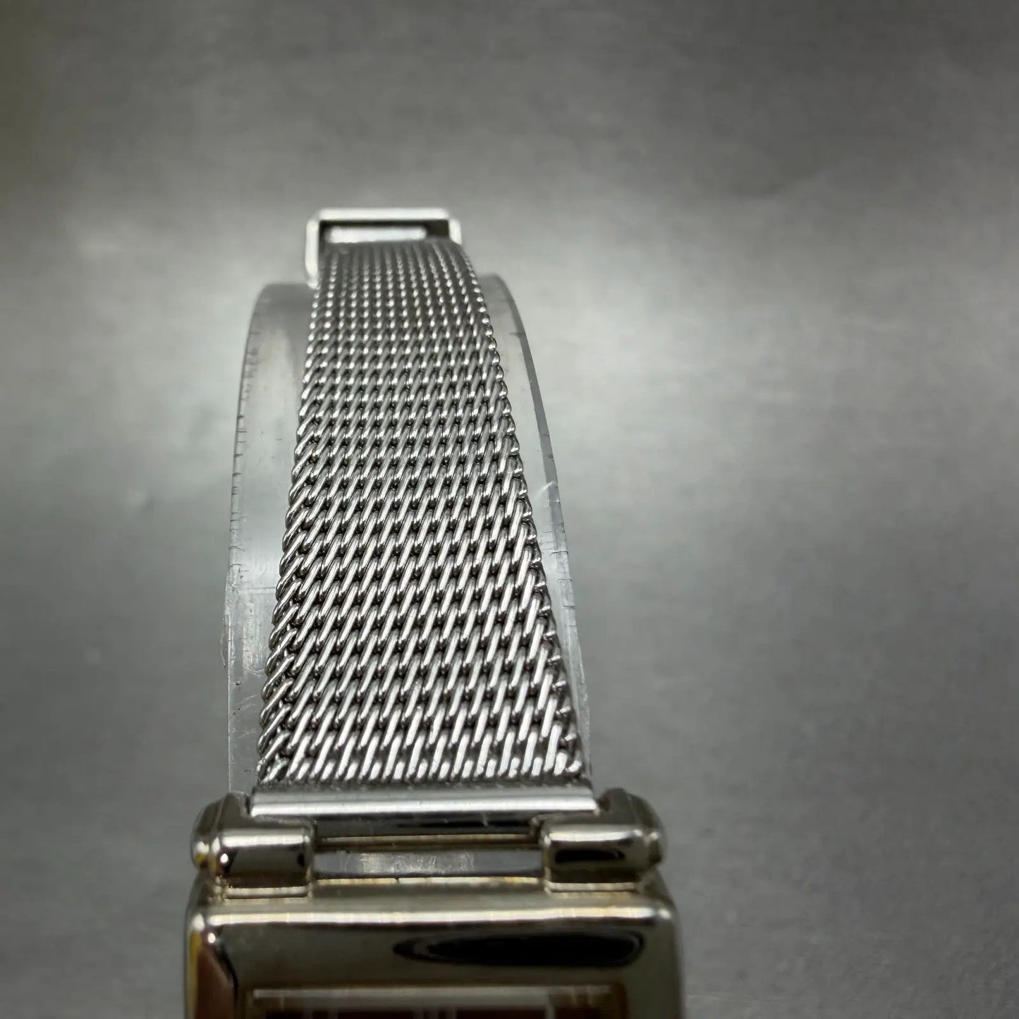 48101670