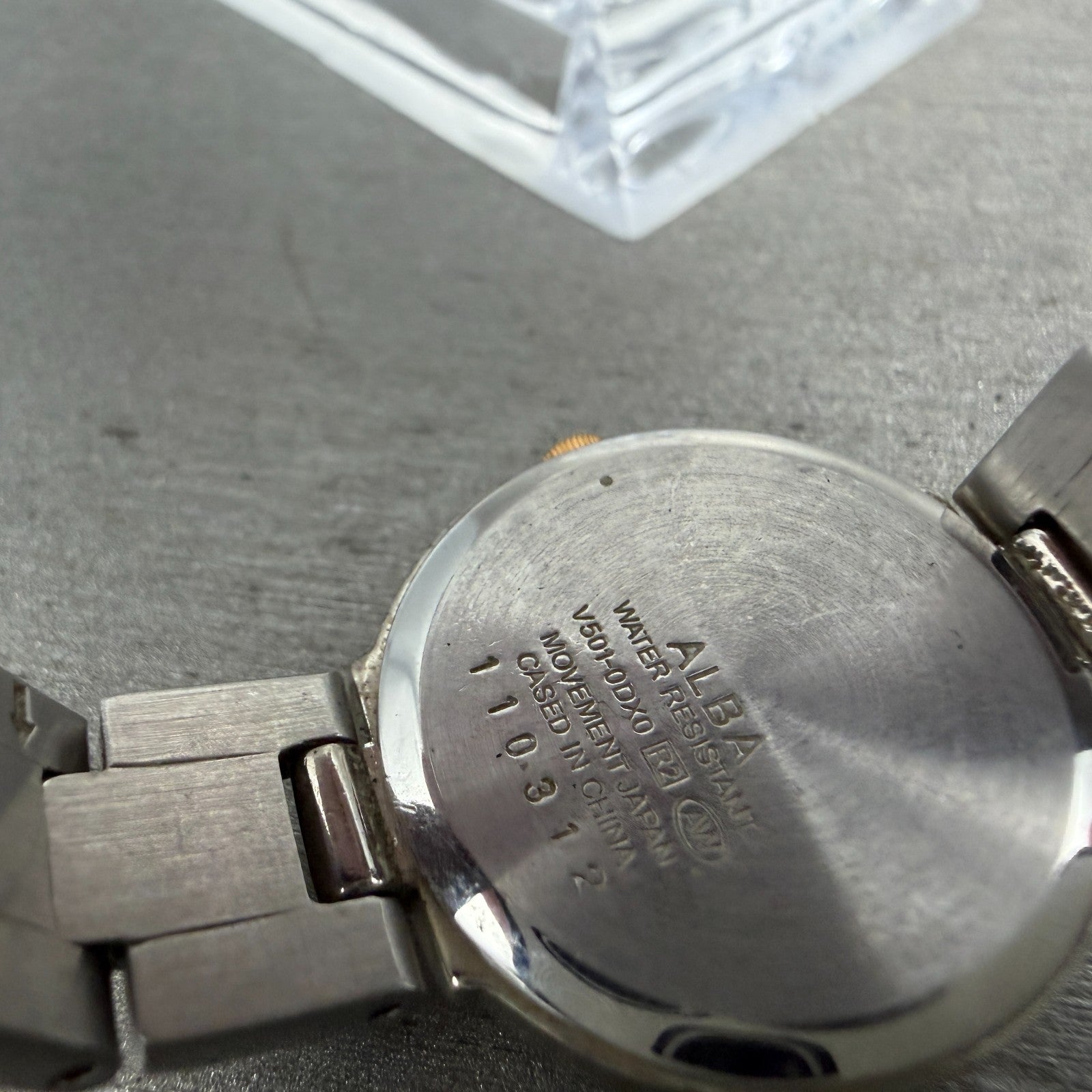Seiko Alba Watch Women 23mm White Dial Silver Tone Round V501-0DX0 New Battery9