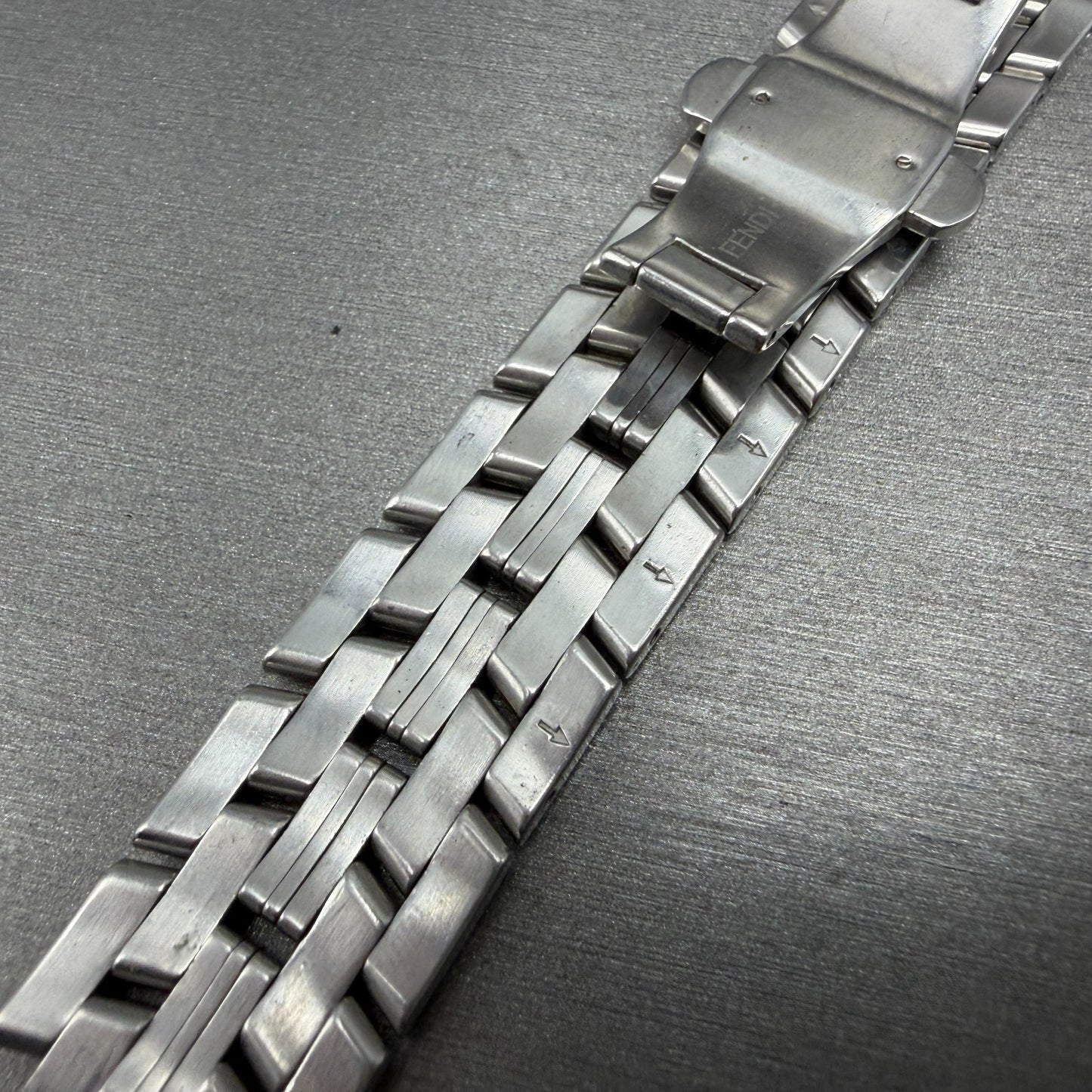 Fendi Watch Men 36mm White Dial Two Tone Date Round 2500G New Battery22