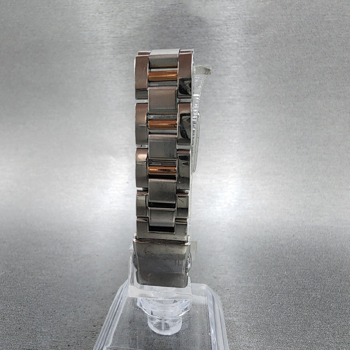 Seiko Solar Tank Watch Women 18mm White Dial Two Tone Rectangle Lukia RunsB7