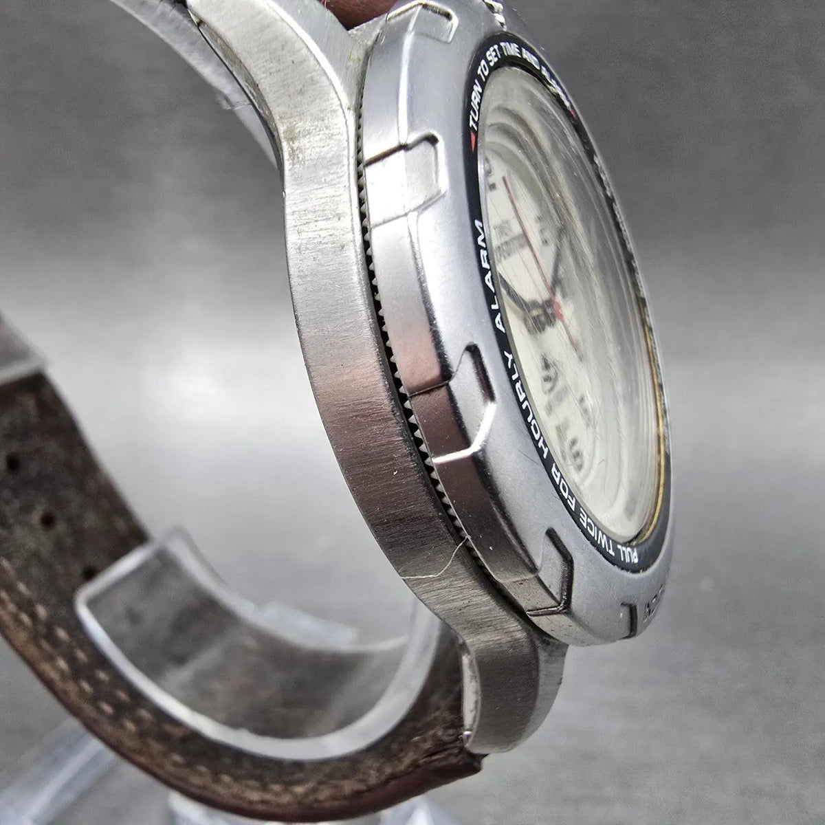 Timex Shenmue Watch Men 39mm Cream Dial Silver Date Alarm Round New Battery3