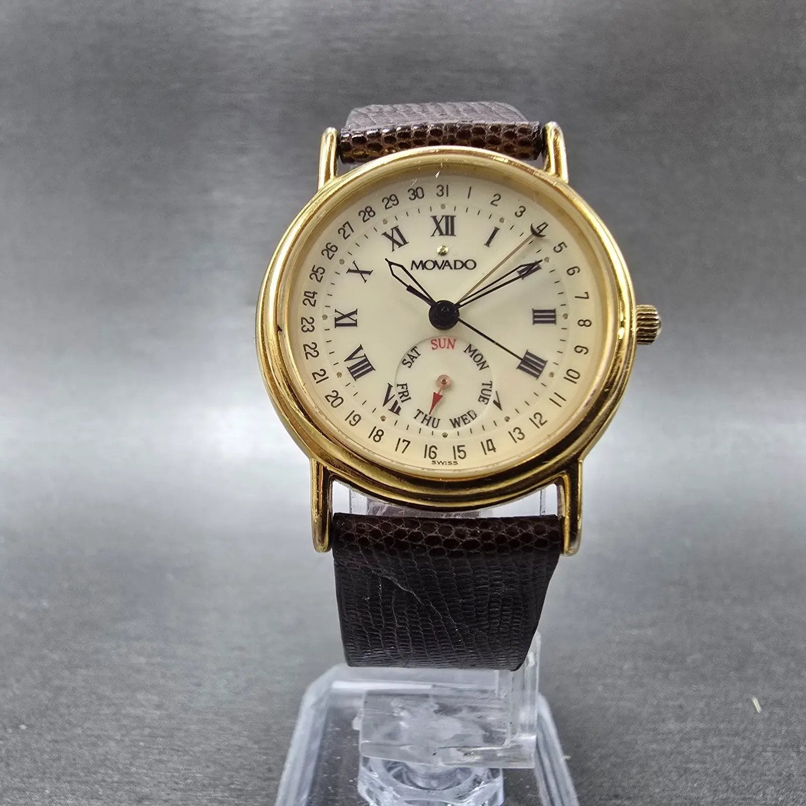 Movado Watch Women 28mm Cream Dial Gold Tone Daydate 87.06.825 K New Battery5