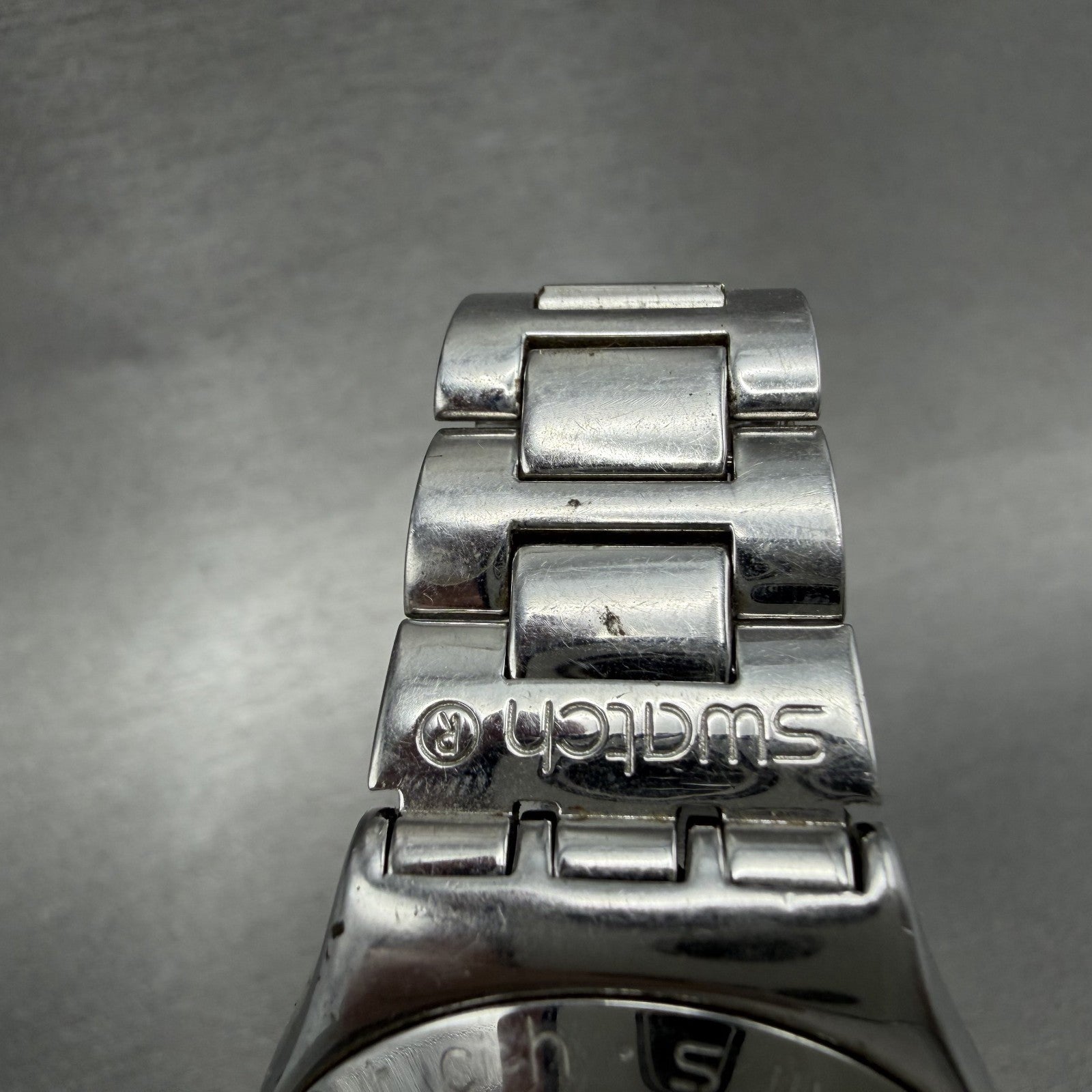 Swatch Irony Happy Joe Watch Women 33m Silver Dial Silver Tone Date Round Newbat4