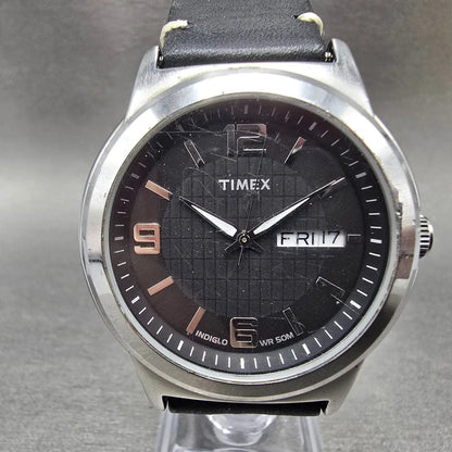 Timex  Elevated Classic Watch Men 40mm Black Dial Steel Daydate T2E561 New Batt0