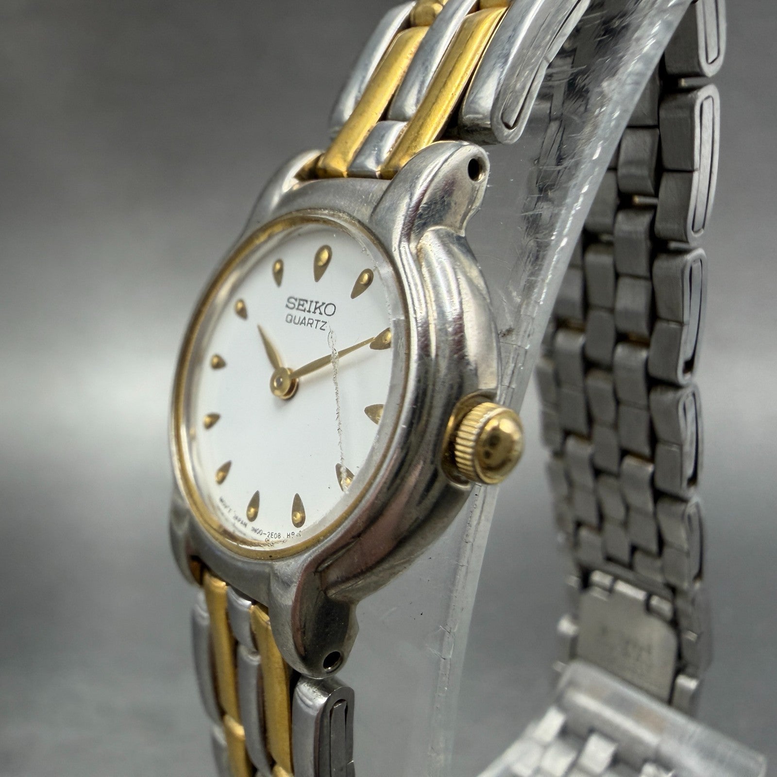 Seiko Watch Women 20mm White Dial Two Tone Round 1N00-0G60 New Battery Vintage2