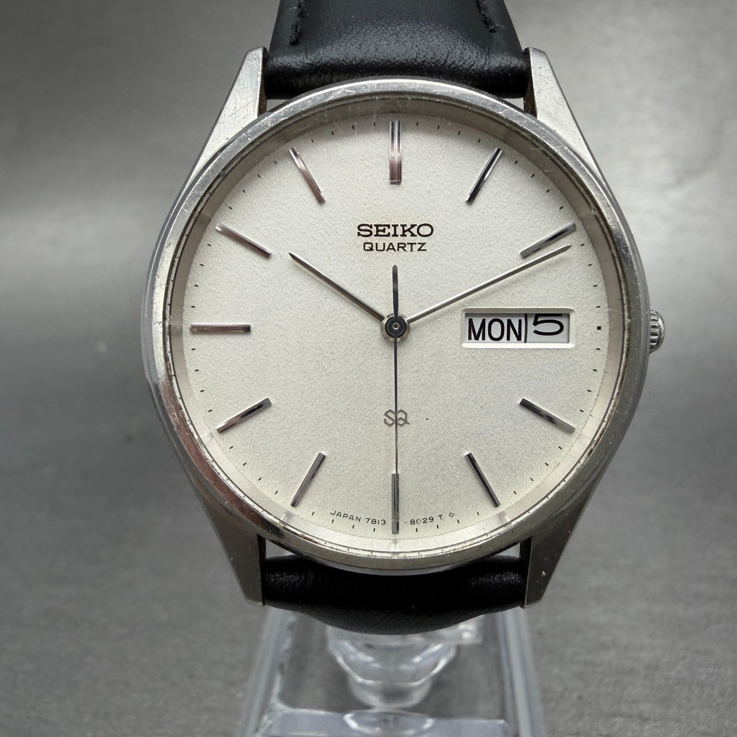 Seiko SQ Watch Men 34mm Silver Dial Silver Tone Daydate READ!! 7813-8029 NewBatt0