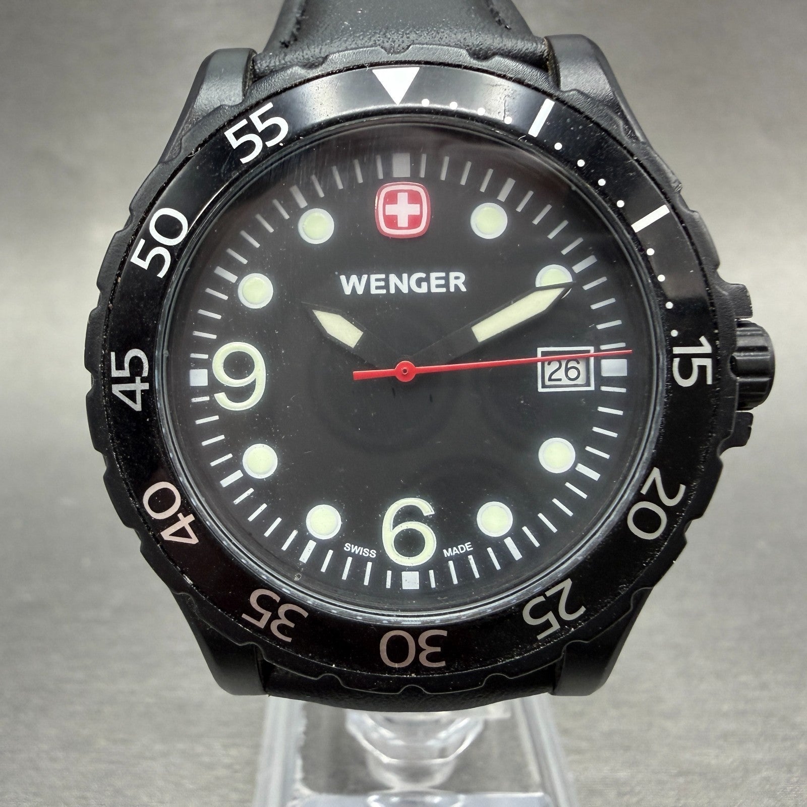 Wenger Dive Watch Men 41mm Black Dial Black Tone Date Round 709DX New Battery0