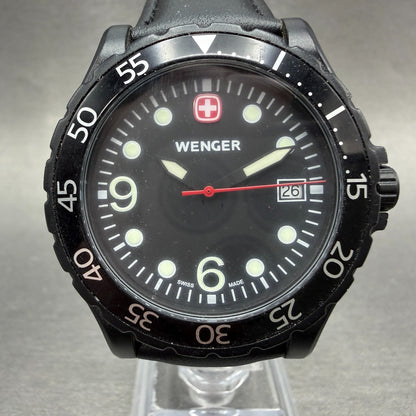 Wenger Dive Watch Men 41mm Black Dial Black Tone Date Round 709DX New Battery0