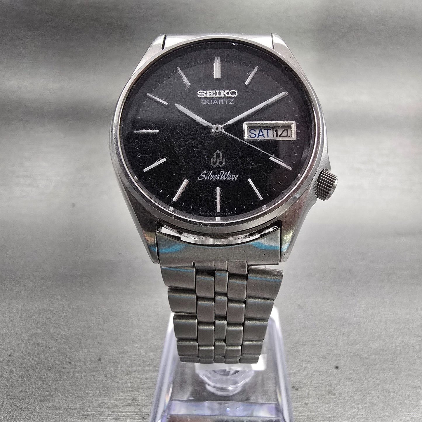 Seiko SilverWave Watch Men 35mm Black Dial Silver Tone Daydate 8229-7038 New Bat5