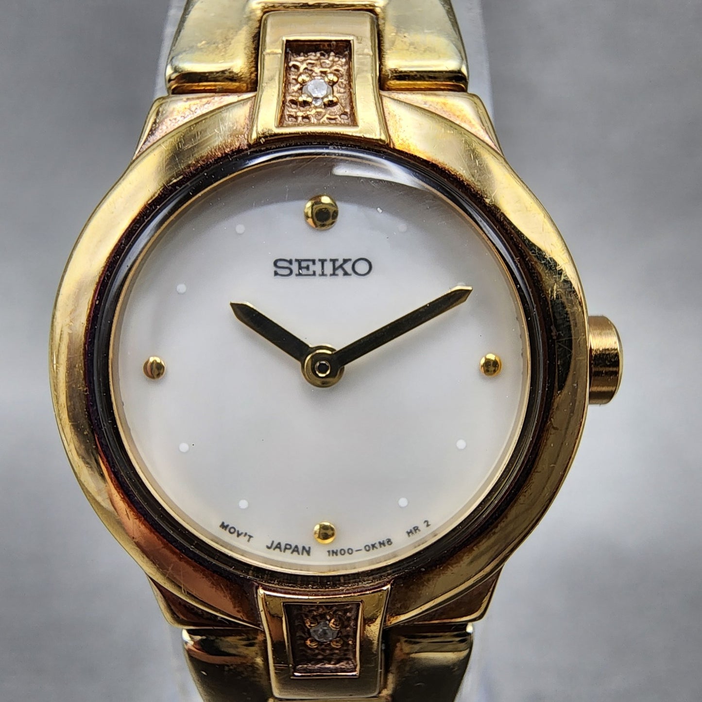 Seiko Watch Women 20mm MOP Dial Gold Tone Round 1n000gn0 Vintage New Battery1