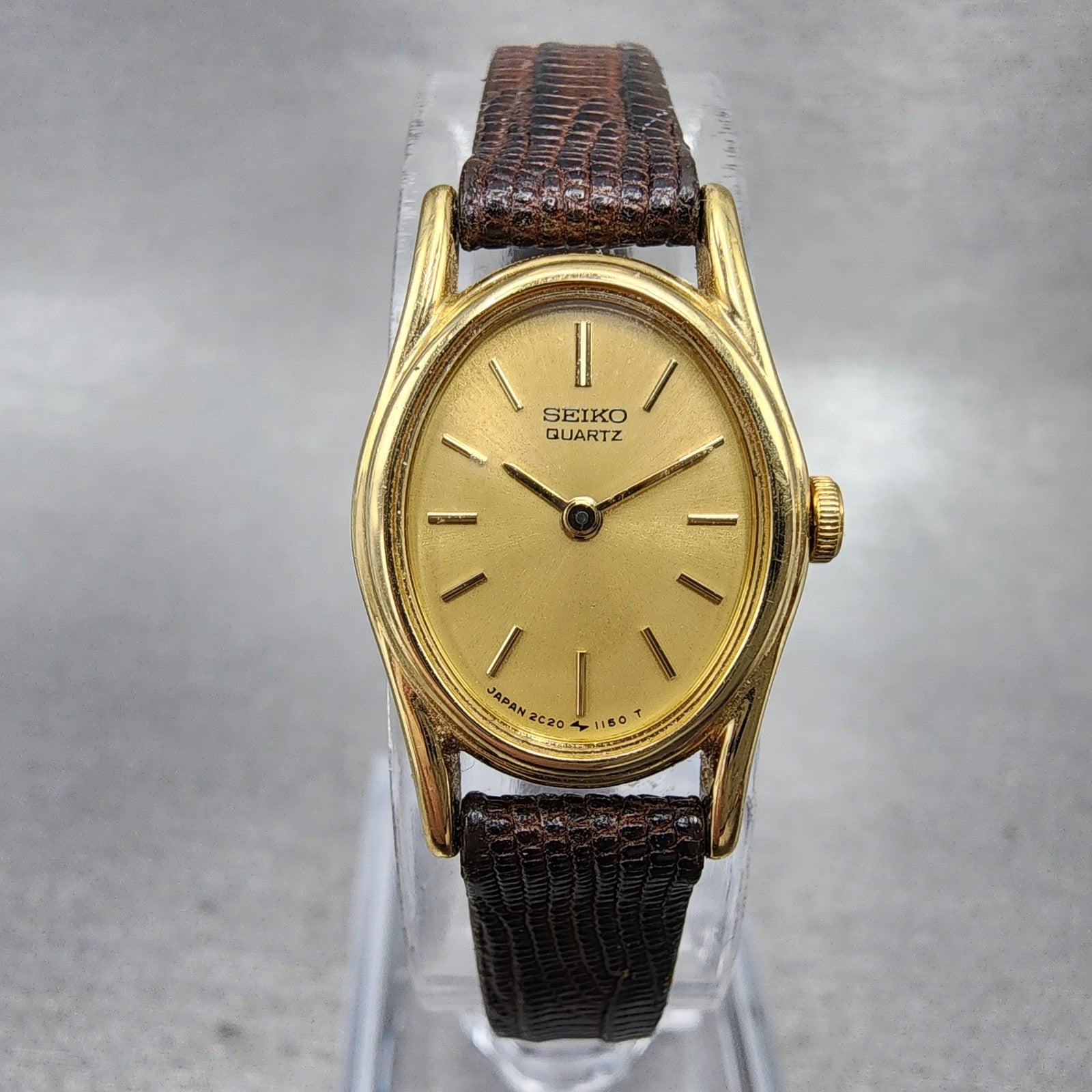 Seiko Watch Women 17mm Champagne Dial Gold Tone Oval 2c205539 New Battery0