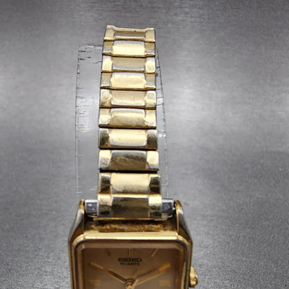 Seiko Tank Watch Women 18mm Champagne Dial Gold Tone 2p215a00 New Battery4
