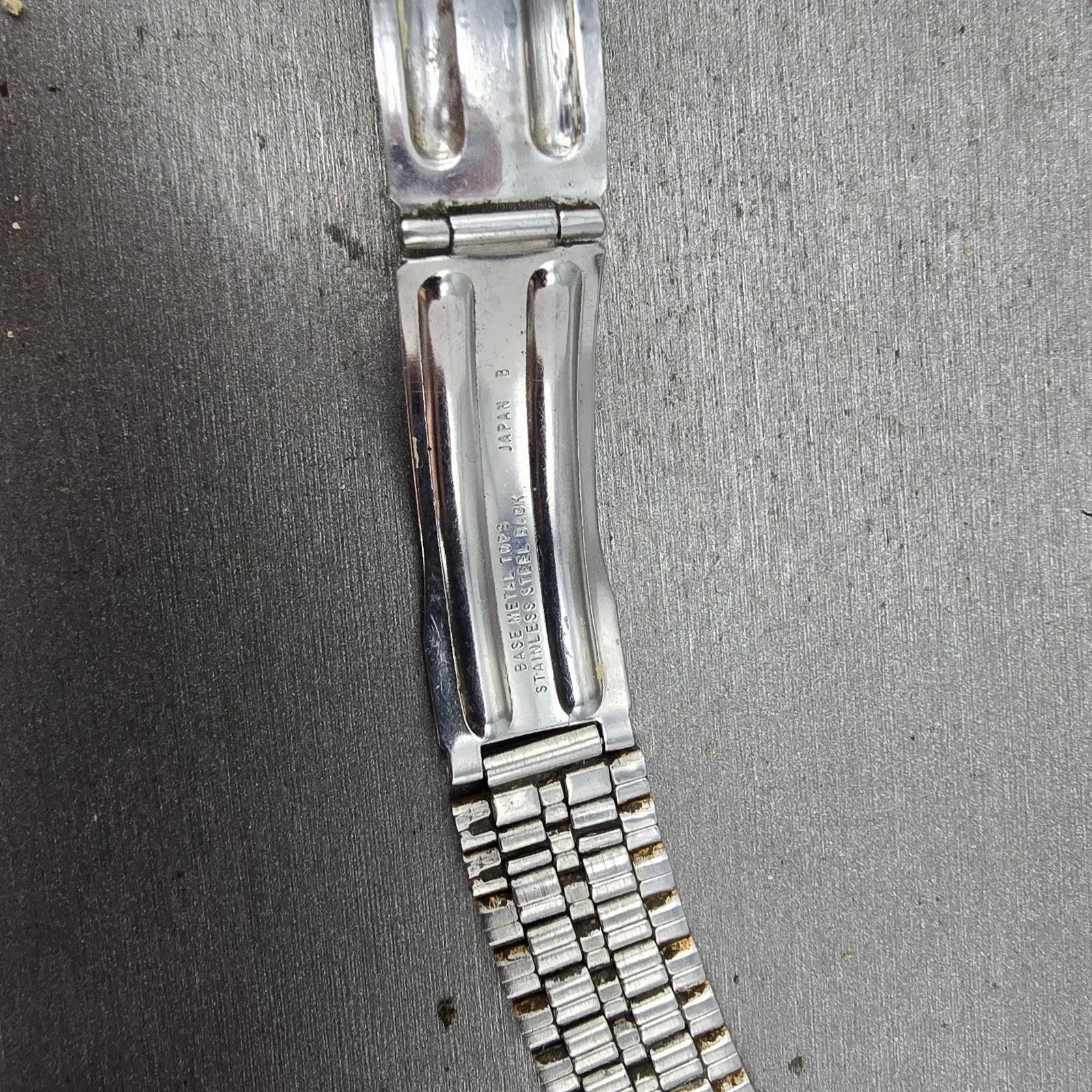 Seiko SQ Bracelet 17mm Stainless Steel Two Tone Tri Folding Clasp VTG Japan B27412