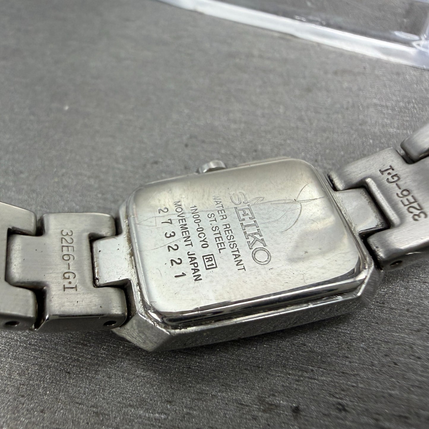 Seiko Tank Watch Women 16mm Blue Dial Silver Tone Rectangle 1N00-0CY0 NewBattery9