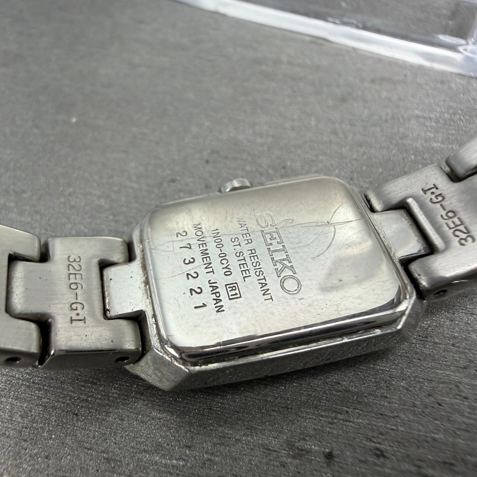 Seiko Tank Watch Women 16mm Blue Dial Silver Tone Rectangle 1N00-0CY0 NewBattery9
