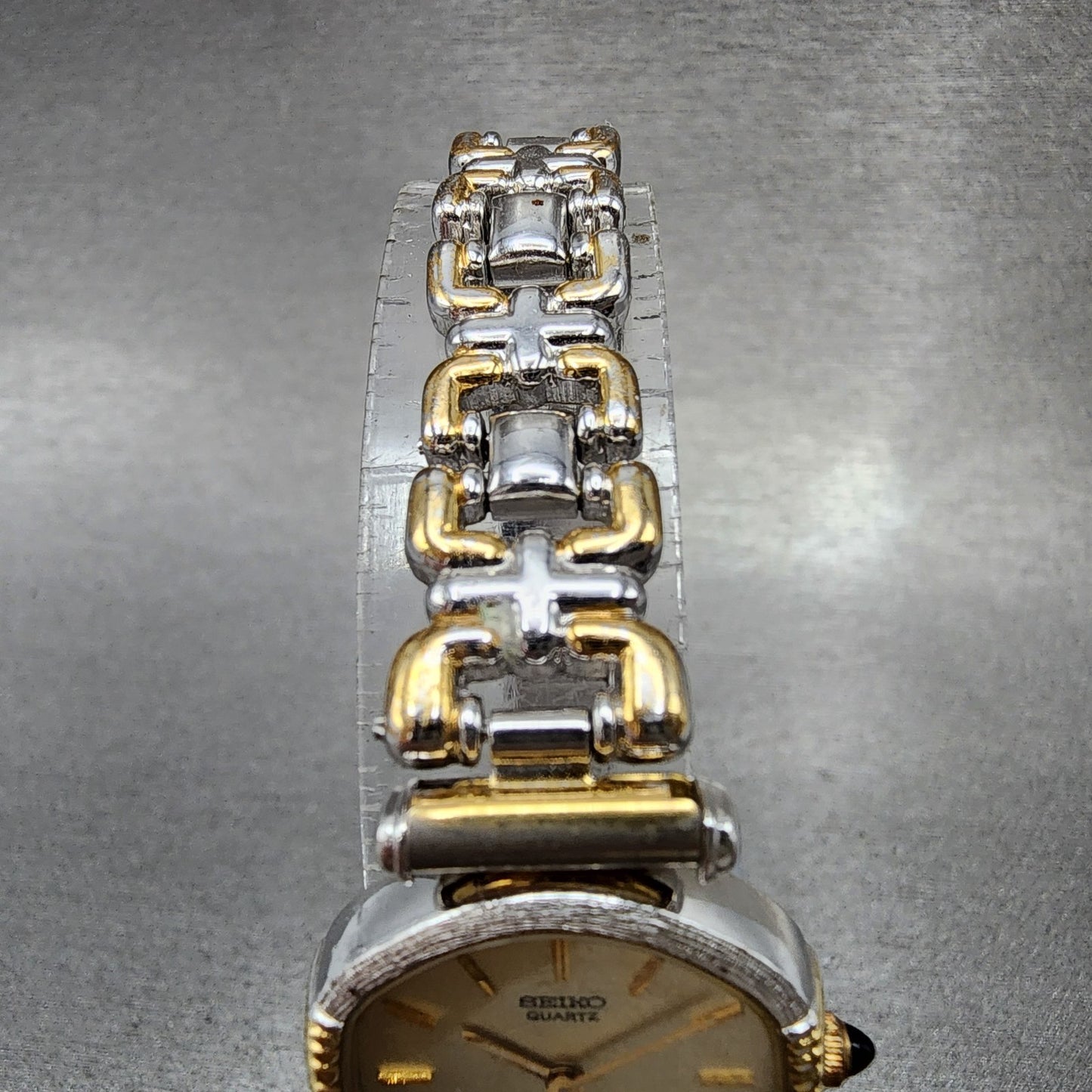 Seiko Watch Women 22mm Champagne Dial Two Tone Hexagon 23206190 New Battery4