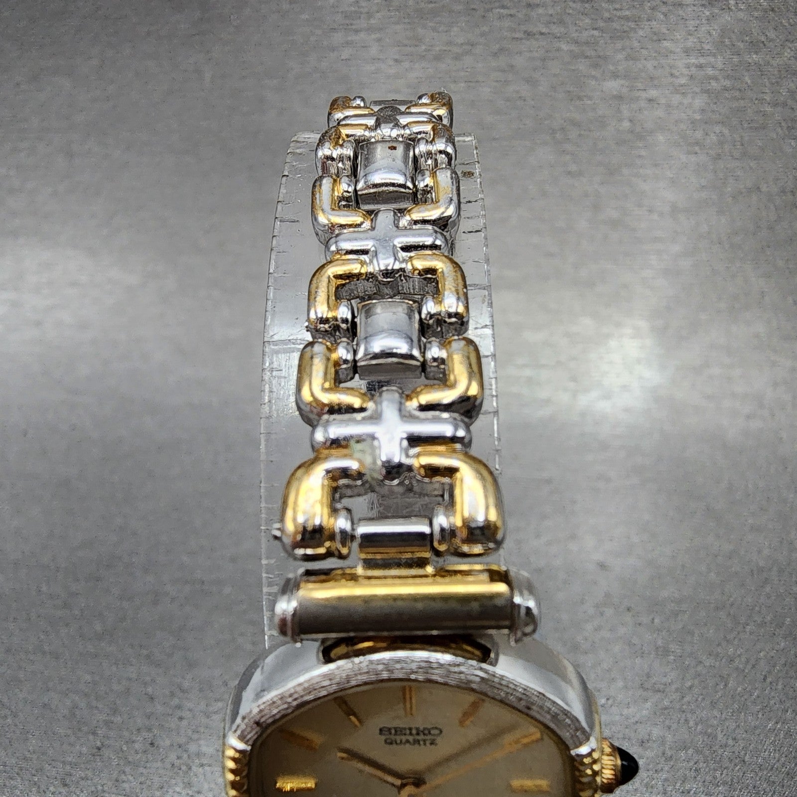 Seiko Watch Women 22mm Champagne Dial Two Tone Hexagon 23206190 New Battery4