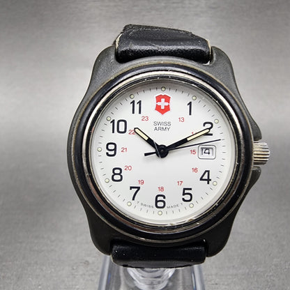 Victorinox Swiss Army Watch Women 33mm White Dial Black Tone Round New Battery0
