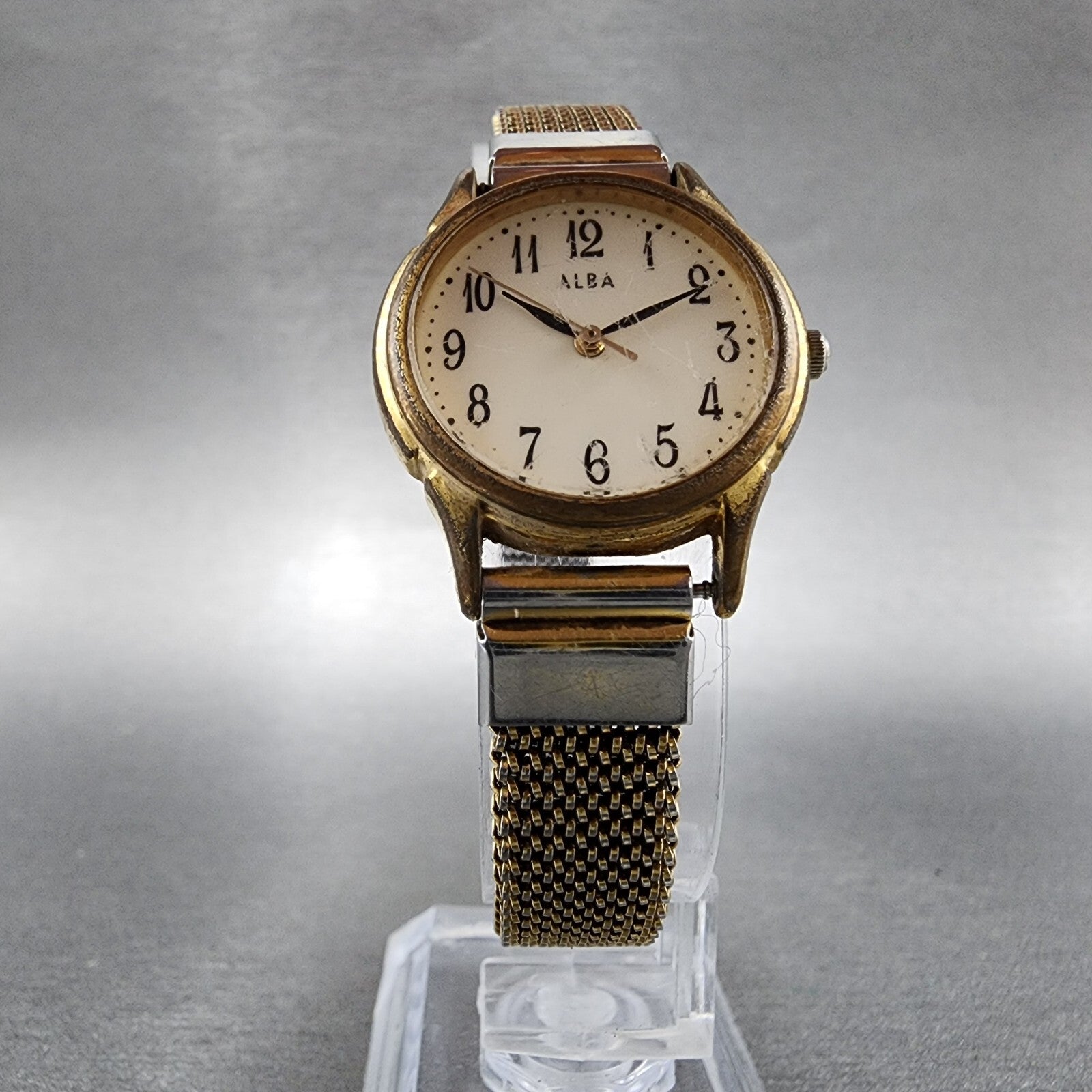 Seiko ALBA Watch Women 26mm Cream Dial Gold Tone Round V5010ET0 New Battery6