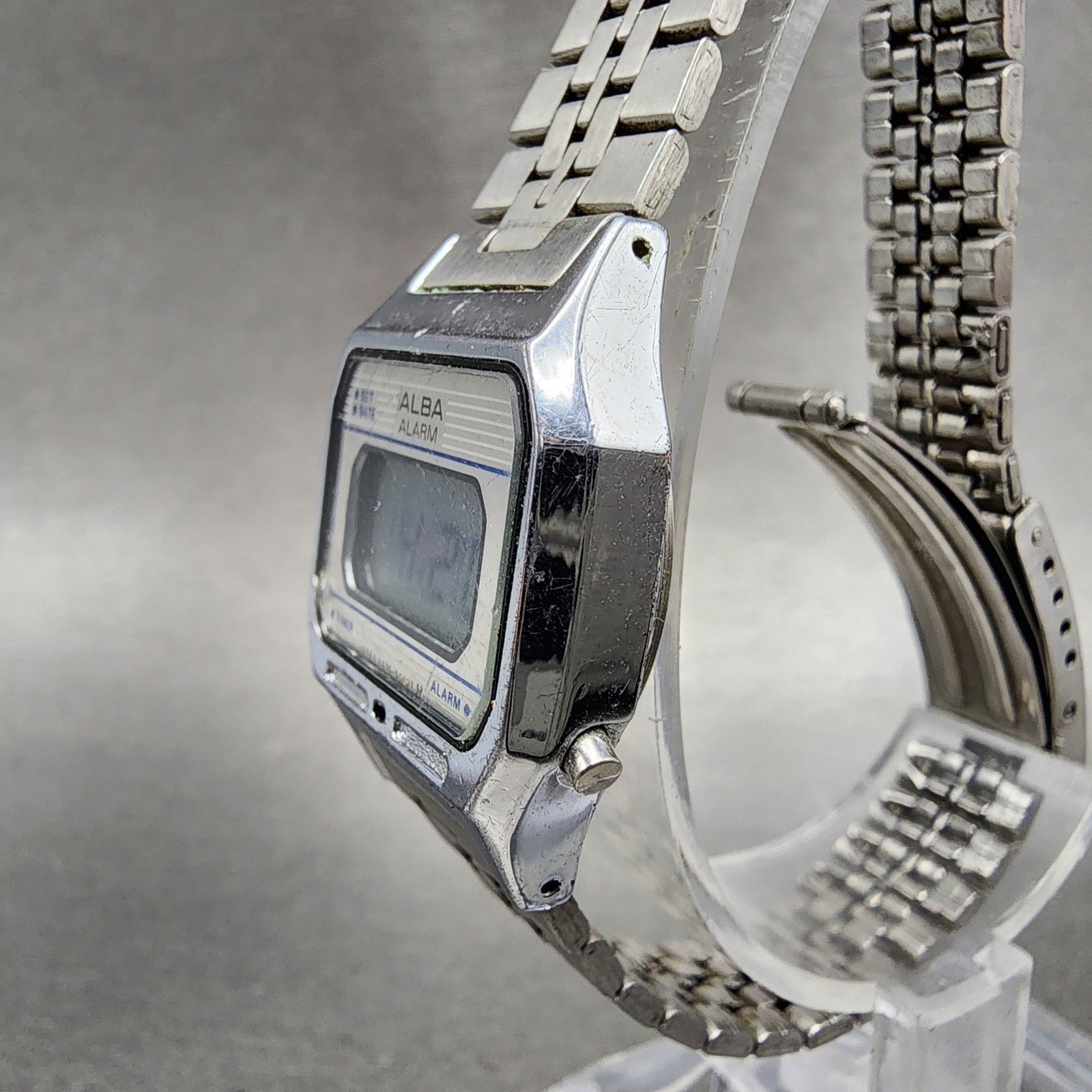 Seiko ALBA Digital Watch Women 24mm Digital Silver Tone Octagon New Battery2