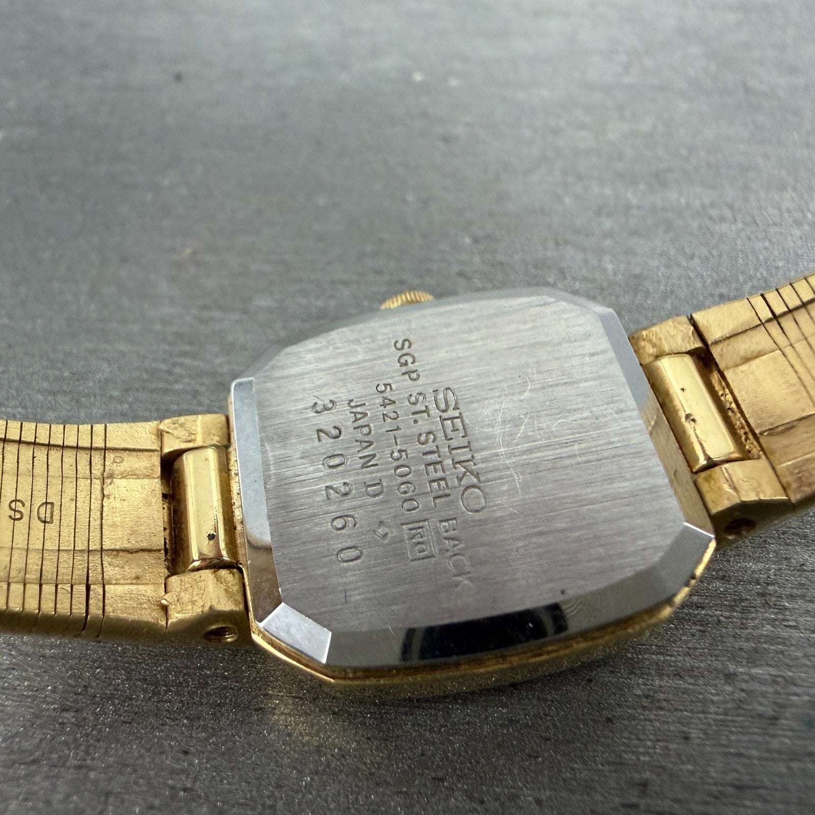 Seiko Watch Women 19mm Champagne Dial Gold Tone Rectangle 5421-5060 New Batt H5S9