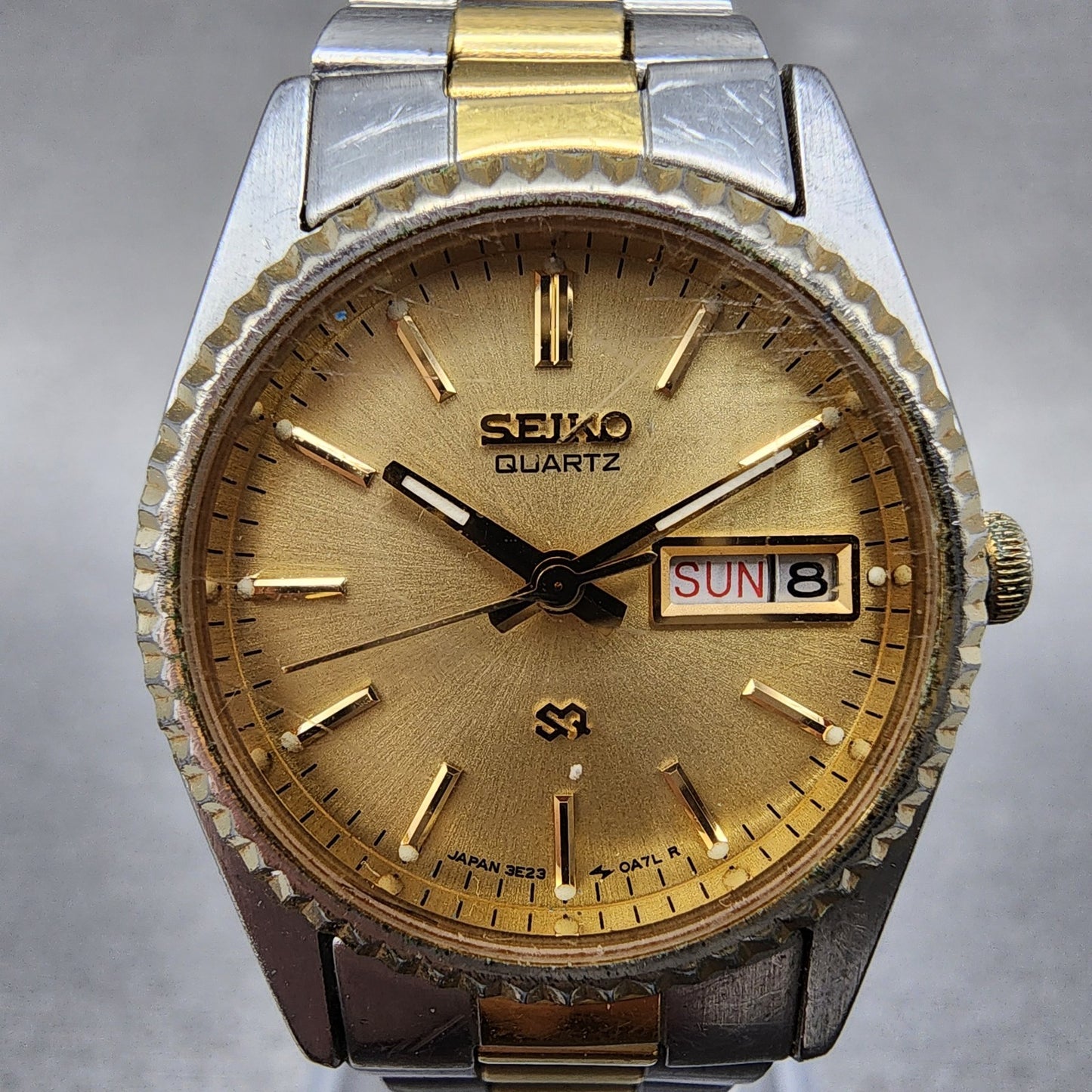 Seiko SQ Watch Women 24mm Gold Dial Two Tone Daydate Round 3E230A60 New Battery2