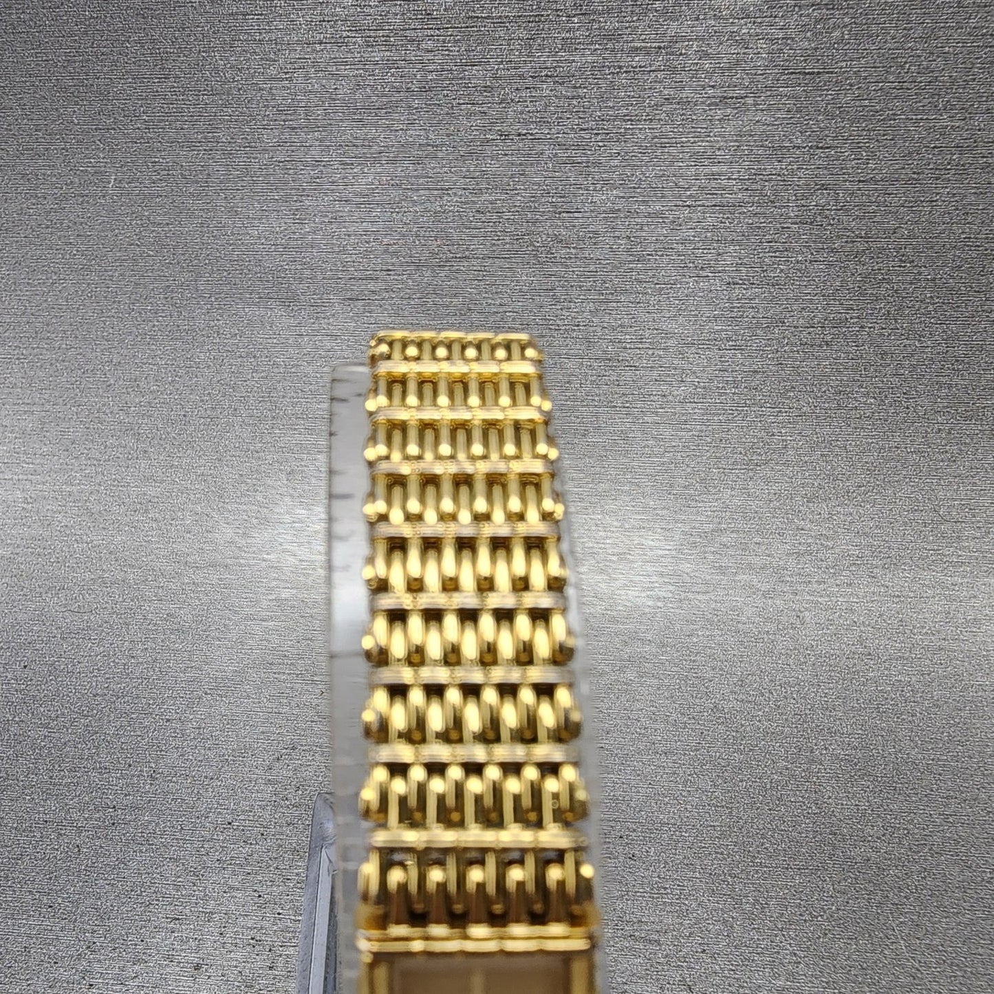 Seiko Tank Watch Women 12mm Champagne Dial Gold Tone 2e206109 New Battery4