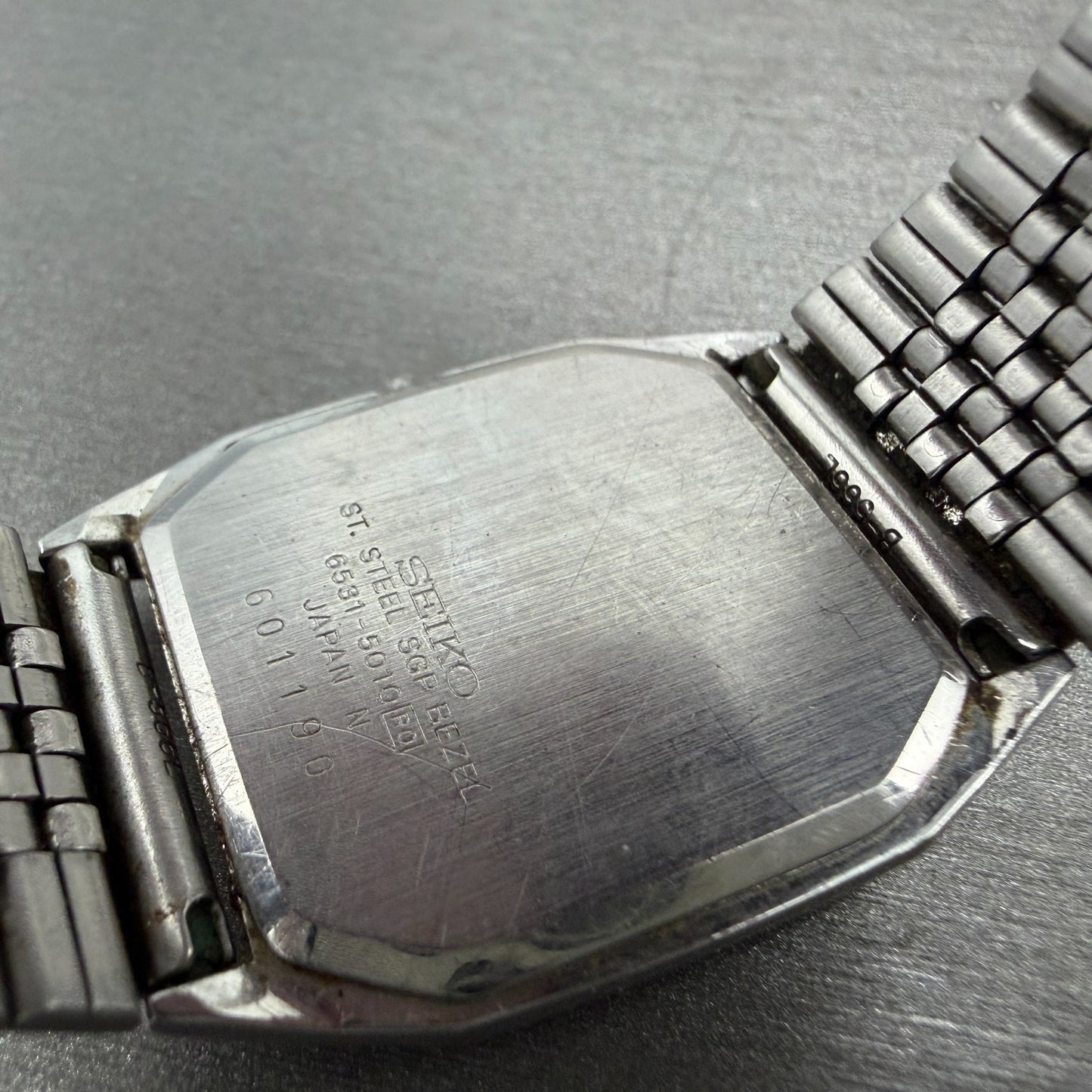 Seiko Watch Men 28mm Silver Dial Two Tone Octagon 6531-5010 Vintage PARTS10