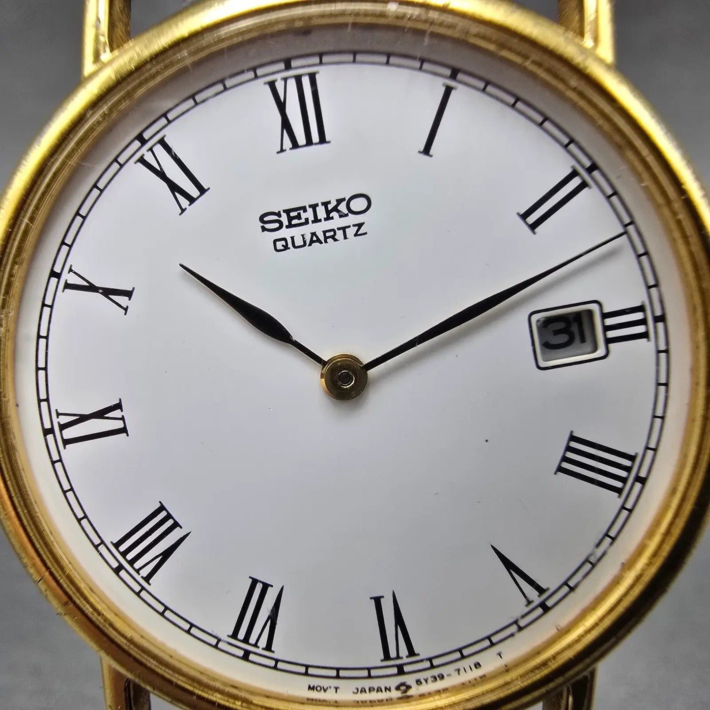 Seiko Watch Men 31mm White Dial Gold Tone Date READ!!!!!!! 5Y39-7010 New Battery1