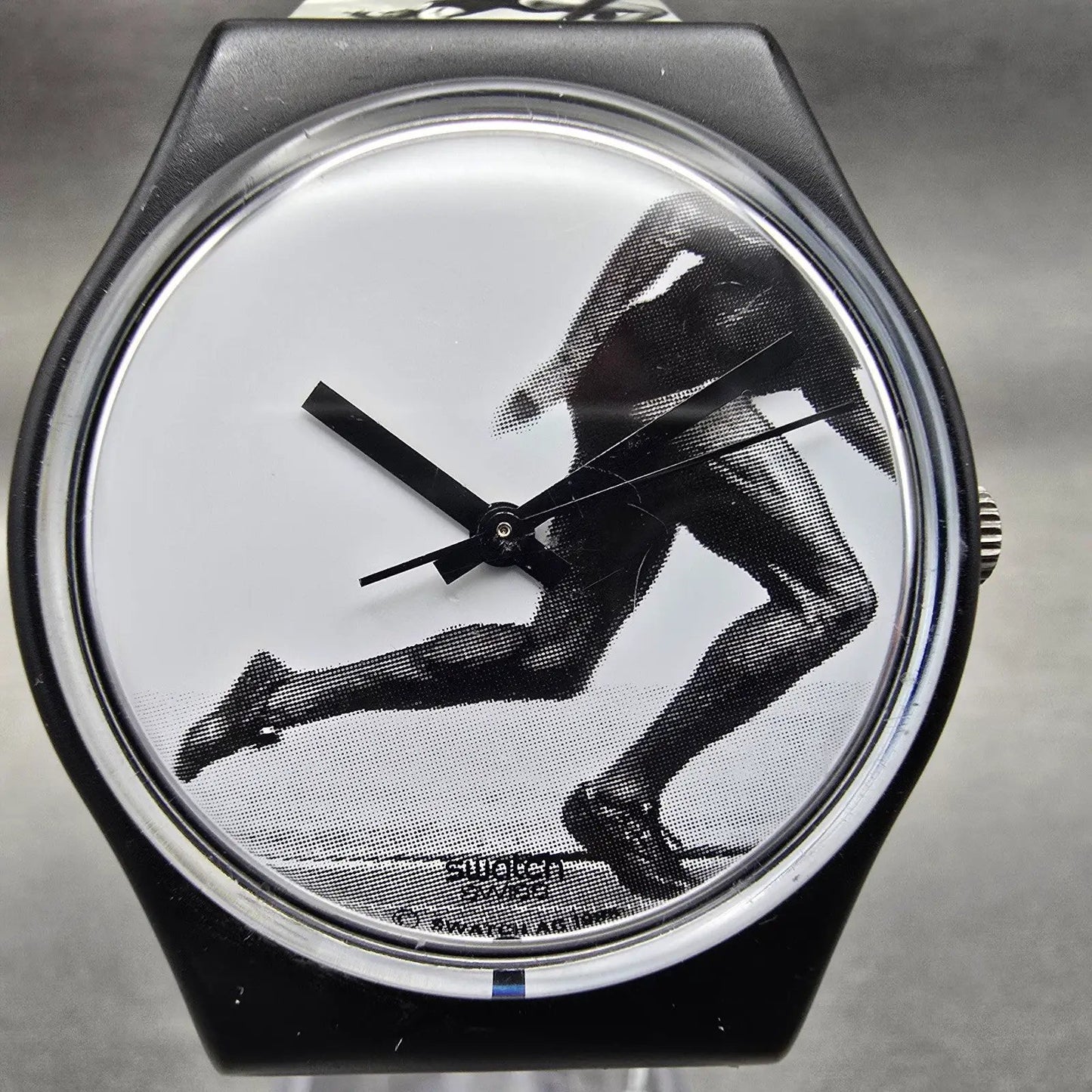 Swatch Olympic Portraits Watch Men 34mm White Dial Black Round GB178 New Battery1