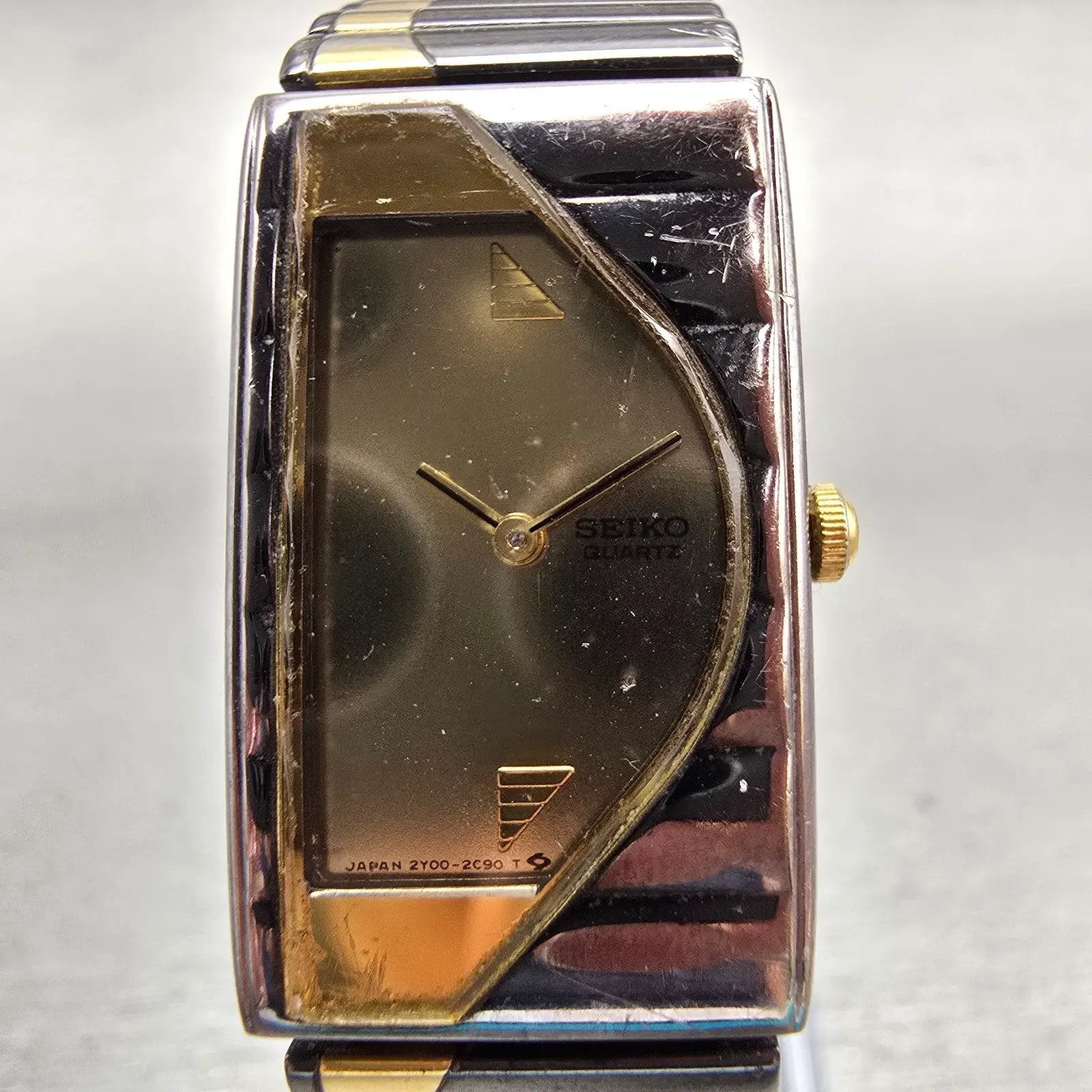 Seiko Asymmetrical Watch Women 17mm Gold Dial Black & Gold Tone 2Y00-5G29 NewBat1
