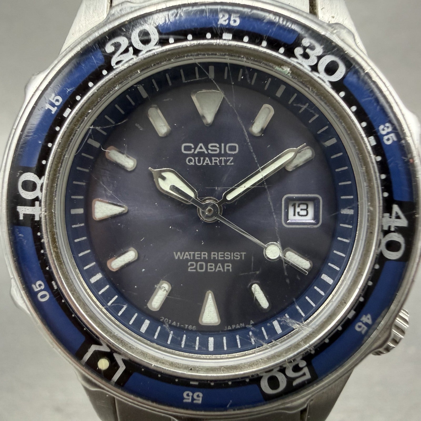 Casio Dive Watch Women 32mm Blue Dial Silver Tone Date Round LD715 PARTS2